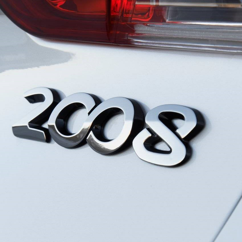 Basic Peugeot 208 ¿Quiere comprar una alfombrilla de maletero para Tipo 1?  Haga su pedido ahora. Envío rápido